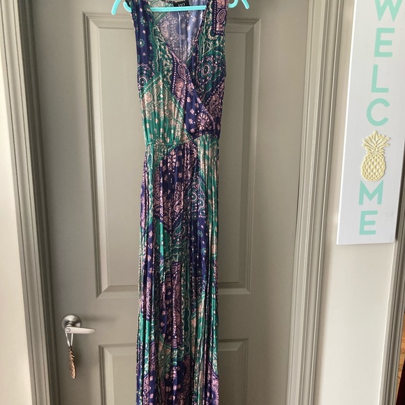 VICI Diana Sleevless maxi dress - Picture 4 of 6